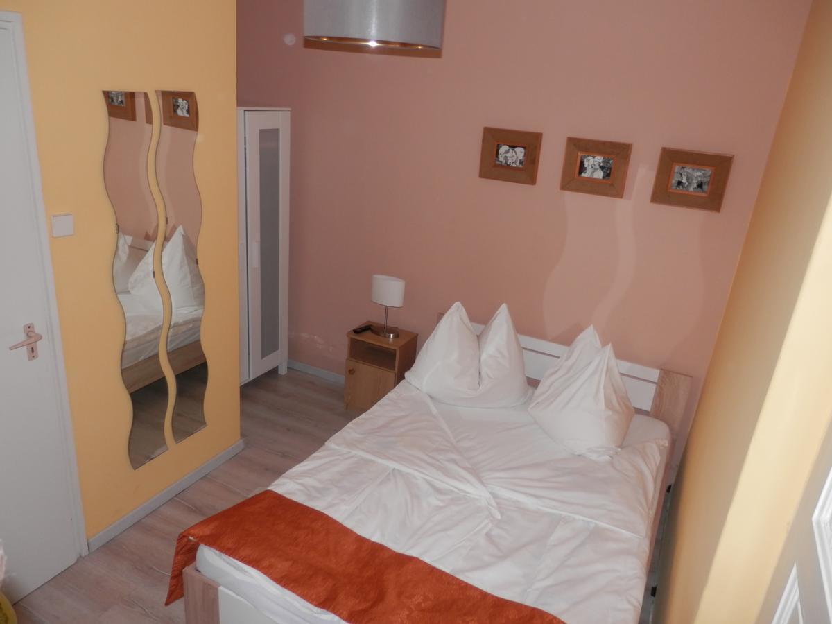 Muskátlis Ház Apartman Balatonlelle Kültér fotó